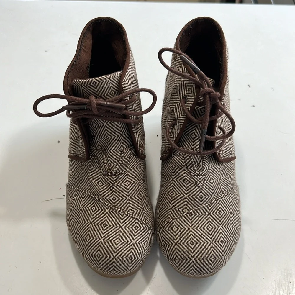 TOMS Desert Wedge Tweed Brown Bootie Boot Geometric Sz 8 - Picture 4 of 10